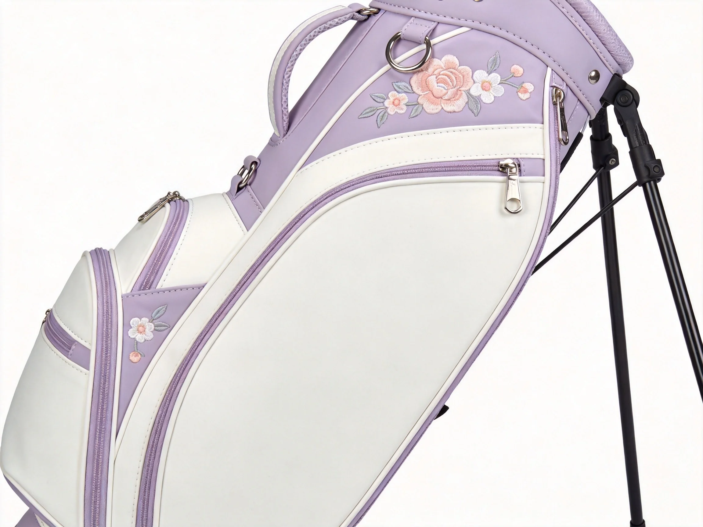 Women’s Golf Bags: Design Features, Ergonomics and Style Guide